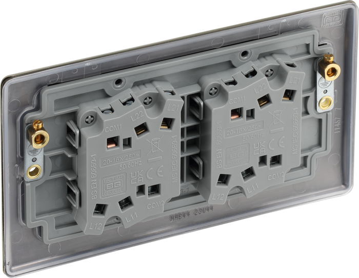 BG NAB44 Nexus Metal Antique Brass Quadruple, 2 way switch