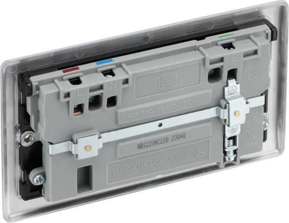 BG NBS22UAC22G Double switched single pole, with USB A + C (22W)