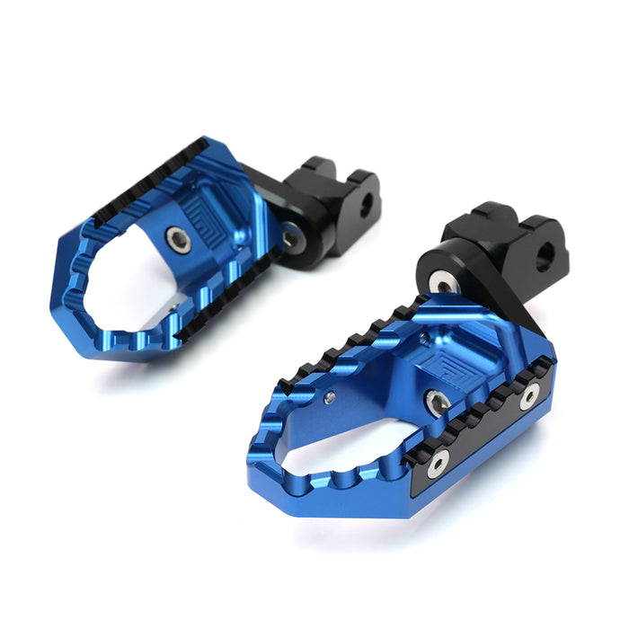 Suzuki DL650 SV1000 TRC touring motorcycle with MC Motoparts 25mm extension foot pegs for enhanced comfort and control.