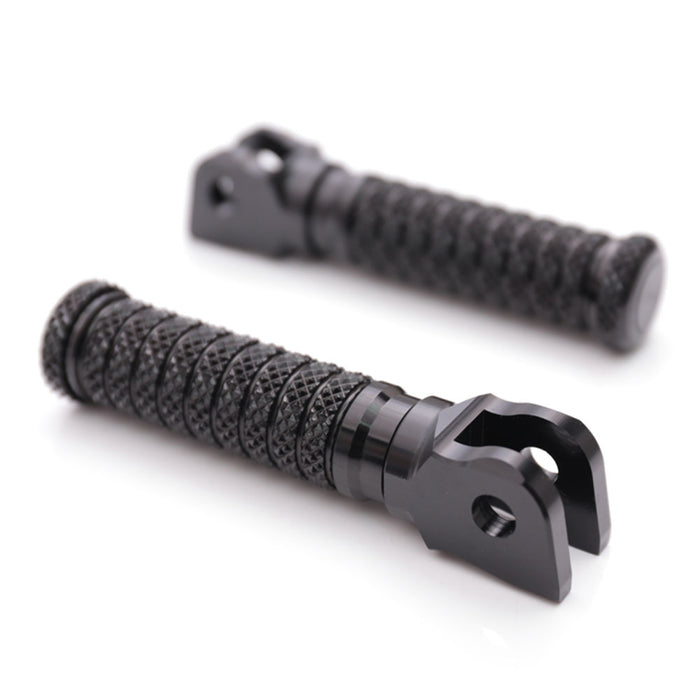 Black MC Motoparts front pole foot pegs for Yamaha YZF R1, R3, R6, R25, and R125 motorcycles, showing the standard design and mounting points.
