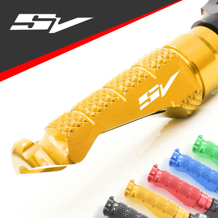 Front engraved logo R-FIGHT foot pegs for Suzuki SV650 and SV1000 by MC Motoparts, standard motorcycle foot pegs with detailed branding.