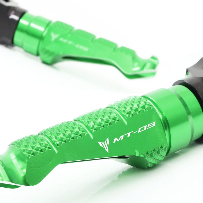 Front fit Yamaha MT-09 MC Motoparts R-FIGHT engraved logo standard foot pegs for motorcycle riding
