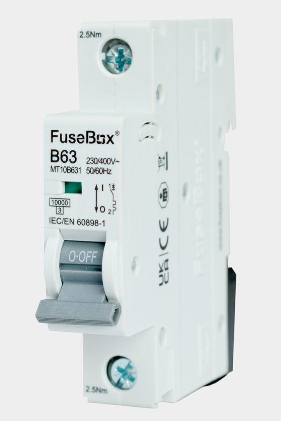 Fusebox MT10B631 MCB, Single Pole 63A 10kA,Curve B for 3 Phase