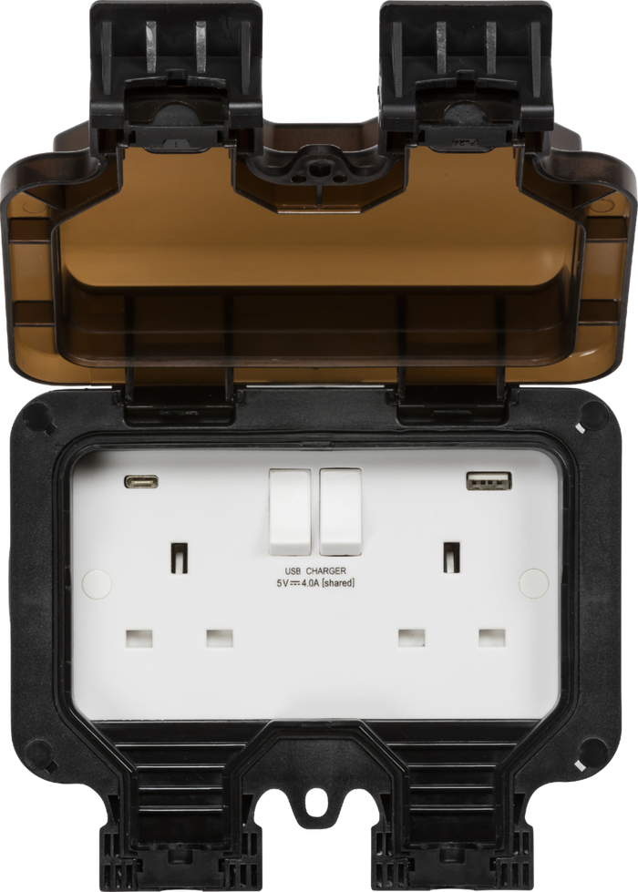 Knightsbridge MLA  OP94 IP66 13A 2G SP Switched Socket with Dual USB A+C [5V DC4.0A shared]
