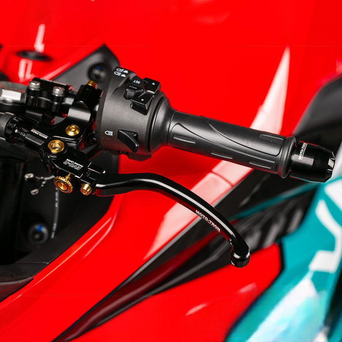 Moto-Tron lightweight racing folding clutch lever installed on a BMW F900 R XR 2021+ motorcycle, showcasing durable metal construction.